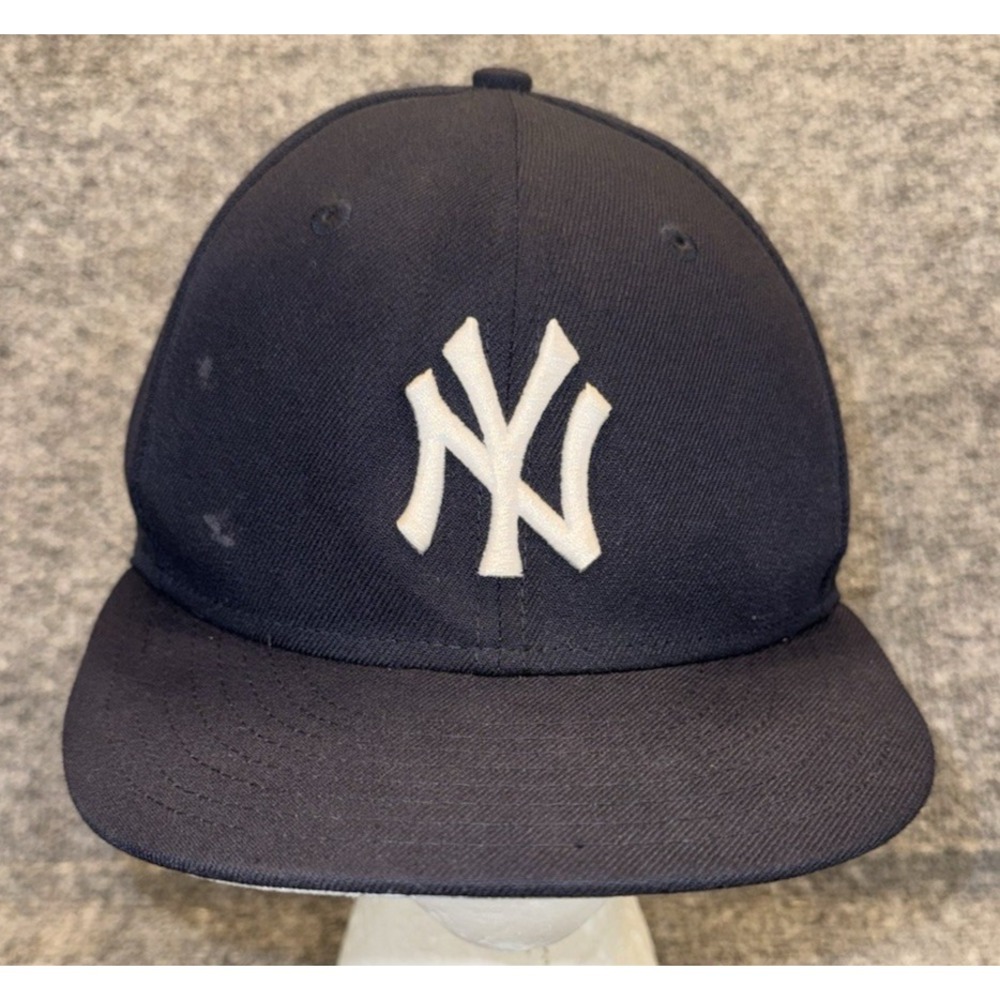 New Era 9FIFTY New York Yankees Navy Snapback Hat MLB Flat Brim Cap